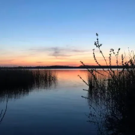 Sfeervol Houten Met Veranda Aan Het Water!